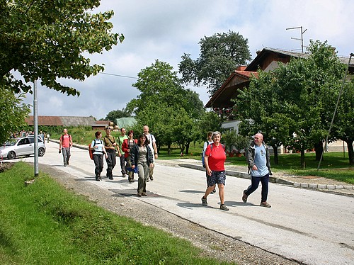 Őrség-Goričko túra - Hodos főutcáján