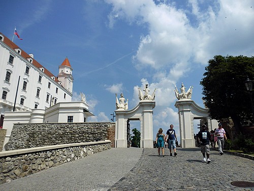 60. Szlovák Turista Találkozó Pozsony - Fel a várba